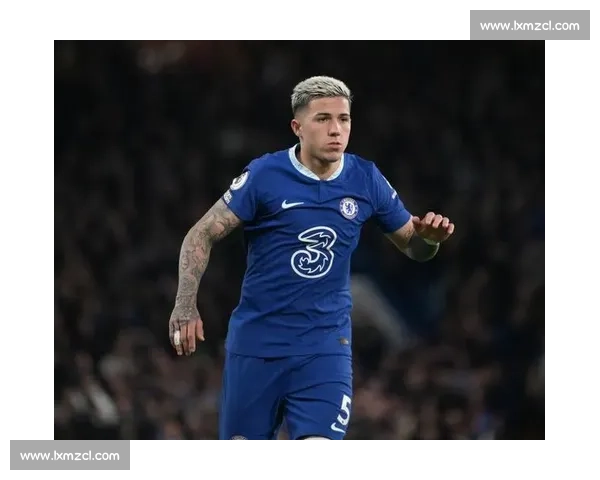 德天空:吉达国民 2800 万欧截胡马竞!签斯图加特中场恩佐 - 米洛 德天空:吉达国民 2800 万欧截胡马竞!签斯图加特中场恩佐 - 米洛