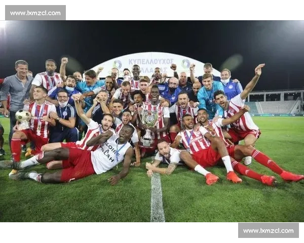 欧战焦点对决马赛迎战奥林匹亚胜负走向与战术博弈前瞻阵容与关键球员