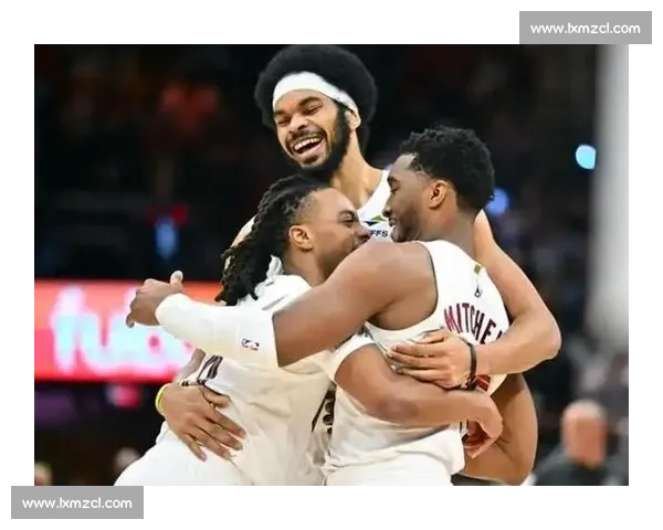 开拓者与灰熊激战正酣 双方全力争夺季后赛席位精彩对决